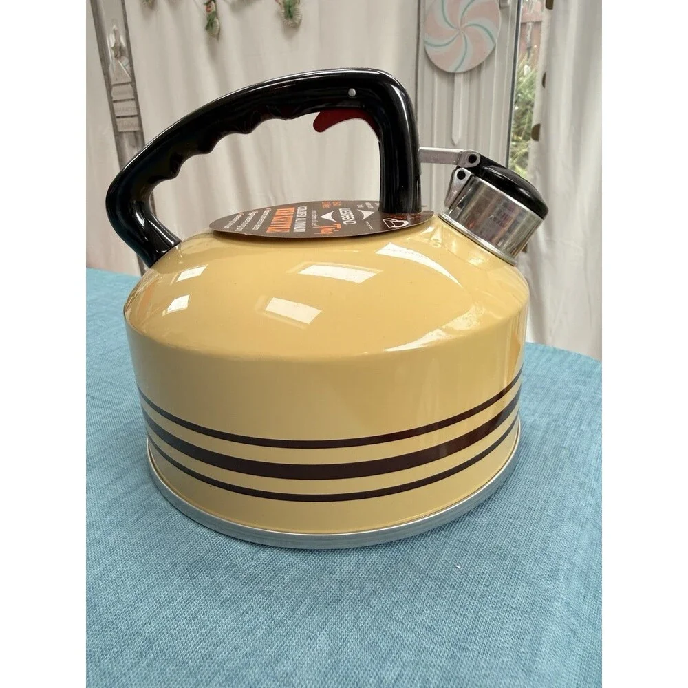 West Bend Triq Harvest Gold 2 1/2 Qt Whistling Aluminum Tea Kettle New NIB 1834
